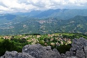 78 Bella vista su Valle Imagna e verso le Orobie